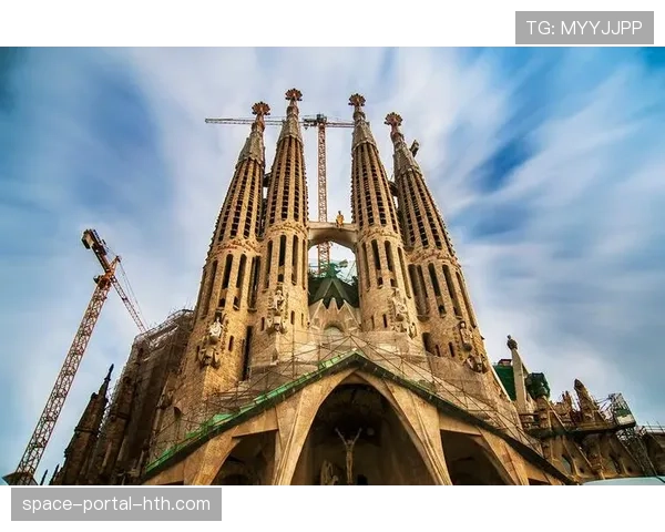 法兰西大球场启动草皮翻新工程，为四月法国国家德比做准备